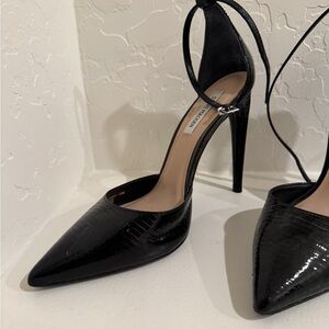 Elegant Black Stiletto Heels
